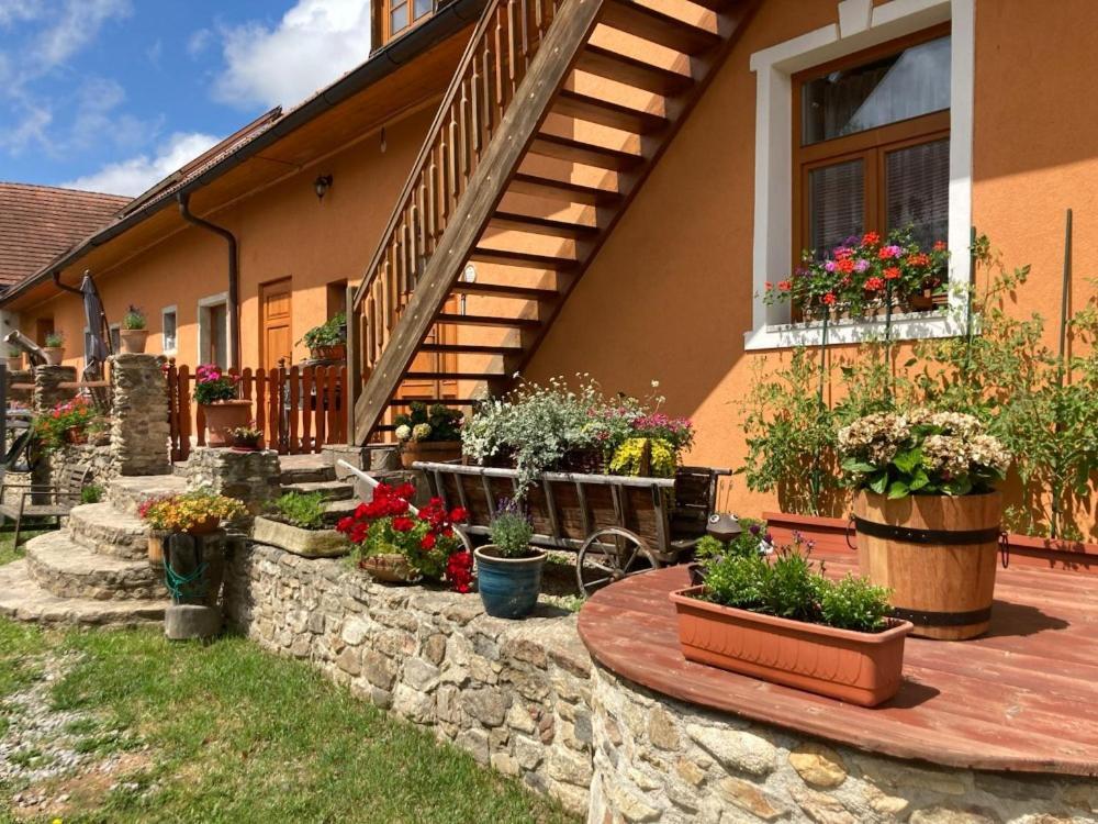 Apartman Pod Sribrnou Horou Lhenice Εξωτερικό φωτογραφία